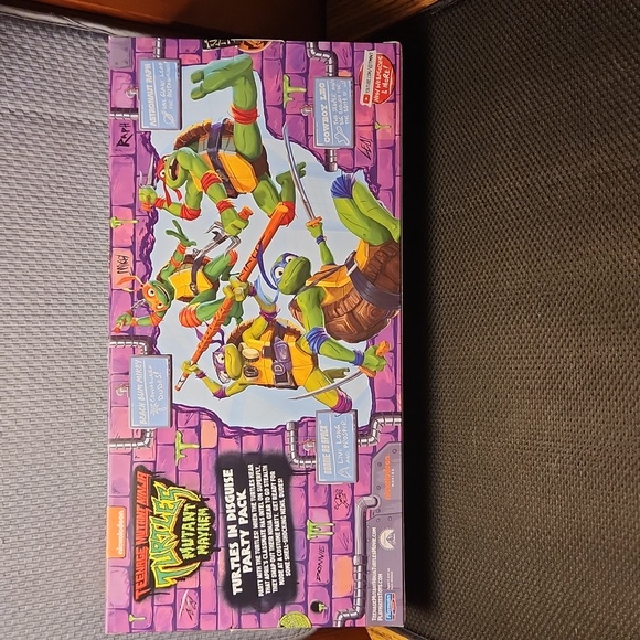 Teenage Mutant Ninja Turtles Mutant Mayhem Turtles in Disguise 4 Pack - Picture 2 of 6